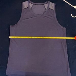Lululemon tank top in blue size large